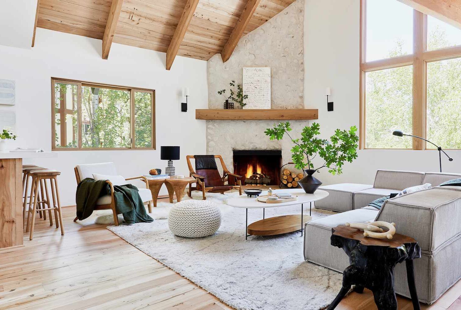 Charming Rustic Living Room Inspirations: Designing a Cozy Retreat